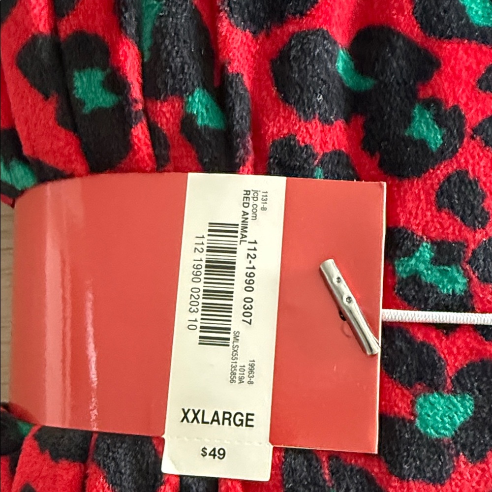 Sleep Chic Red and Green Leopard Print Pajama Set - Picture 4 of 6